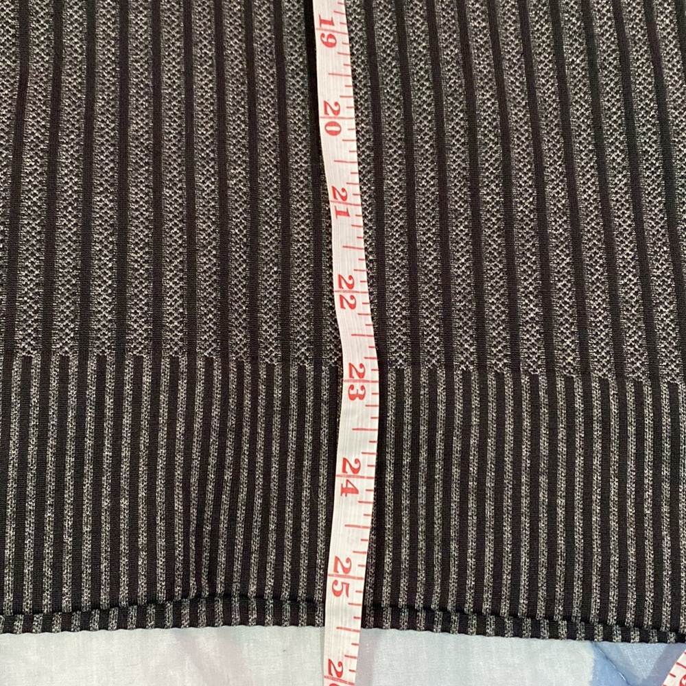 Lululemon pullover - Picture 7 of 7